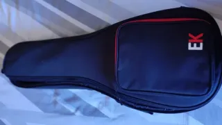 Ukelele Tenor Cedro y Sauce Último precio!