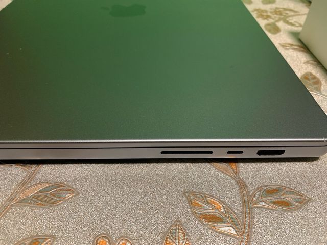MacBook Pro M1 16 pulgadas Gris Espacial + Extras.