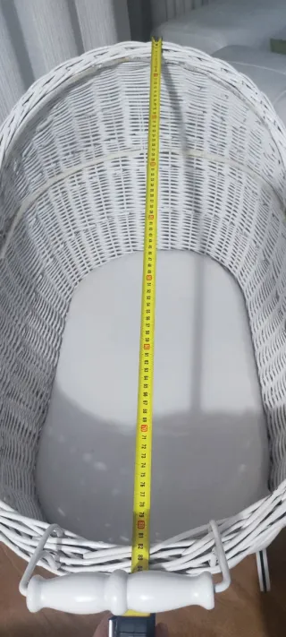 Moisés Cuna Mimbre con Ruedas