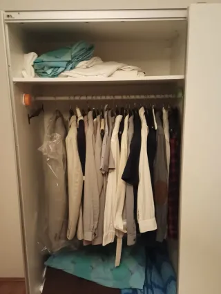 Camera da letto completa in legno