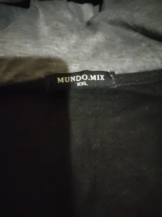 Sudadera con capucha para hombre y cremallera.