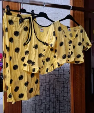 Completo Benetton gonna top bolero