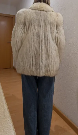 Abrigo Piel Zorro Ártico Beige/Blanco