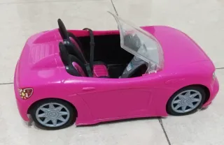 Coche Barbie Descapotable Rosa