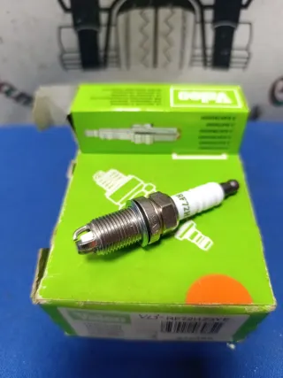 Bujía Valeo RF72H23YE Renault Estafette