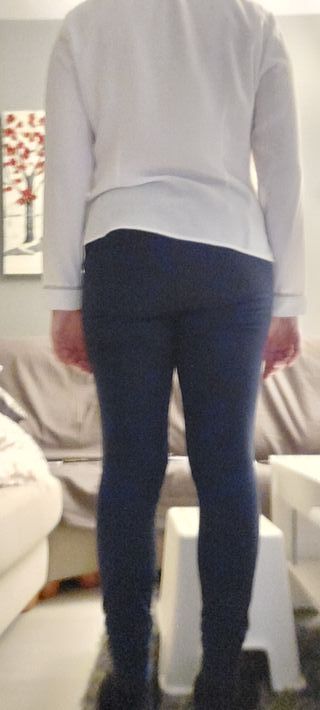 Top blanco manga larga fluido