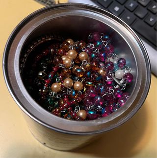 Bote de Bisutería variada multicolor