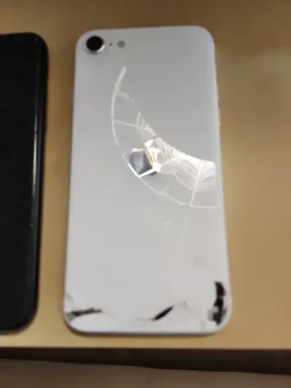 3 iPhone SE Apple Negro/Blanco DESPIECE