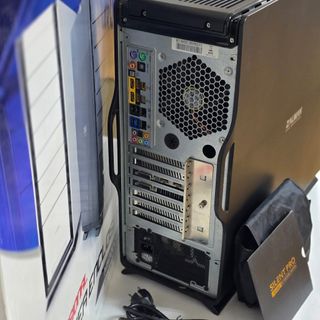 Torre PC Intel i7 / 12GB / 500GB SSD + 4TB HDD