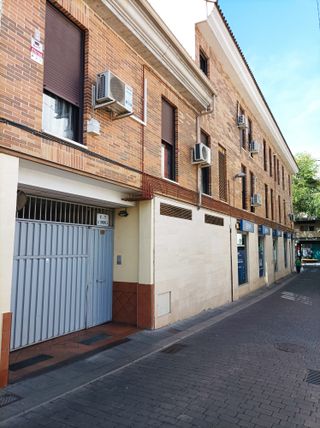 Plaza de garaje para moto