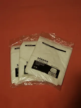 Lote Toallas Blancas Algodón 130x70 y 50x30