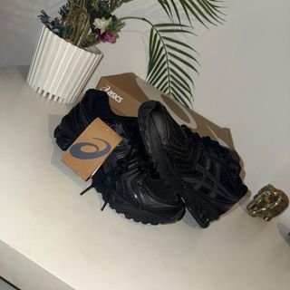 Zapatos Asics Gel Kayano 14 Talla 42 Negros