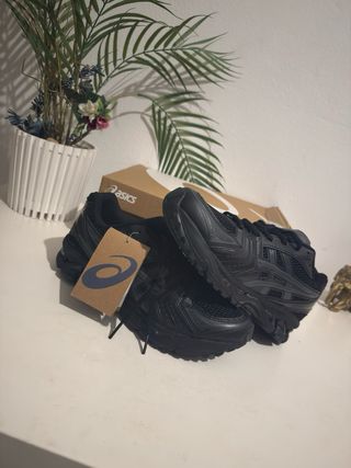 Zapatos Asics Gel Kayano 14 Talla 42 Negros