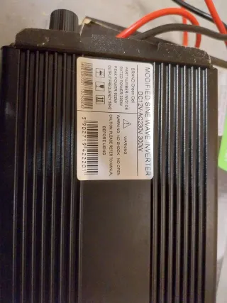 Inversor 300W, Batería Ultracell 12V, Cargador