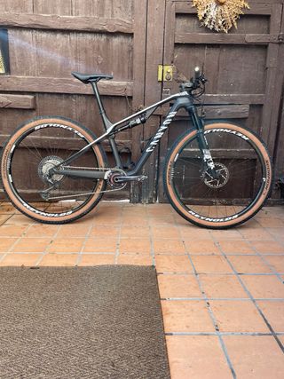 Canyon Lux CF SL 7.0