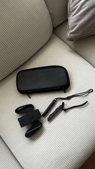 Nintendo Switch + Hogwarts Legacy