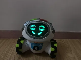 Robot Interactivo Fisher-Price Movi