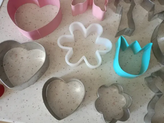 37 cortadores para pasteles o galletas