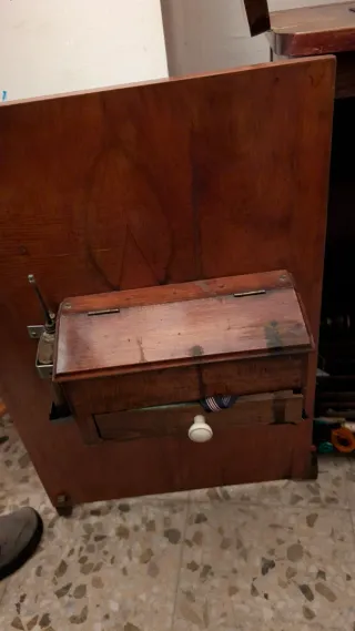 Máquina de coser Alfa antigua