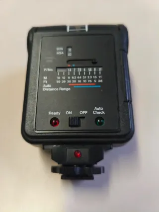 Cámara Praktica Super TL 1000 + Flash Hanimex