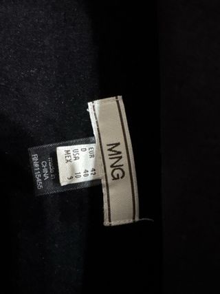 Falda corta Mango negra terciopelo