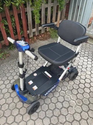 Scooter eléctrica plegable Modena Plus
