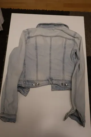 Cazadora vaquera corta mujer azul claro