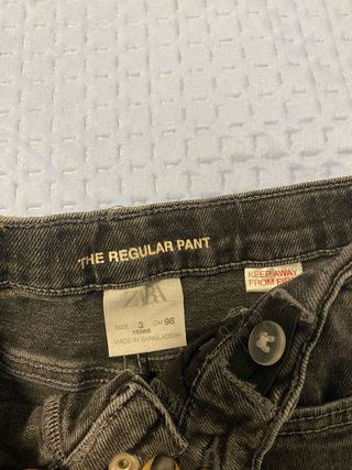 2 pantalones, peto, sudadera, jersey cuello cisne