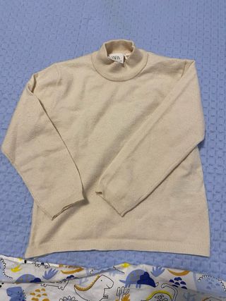 2 pantalones, peto, sudadera, jersey cuello cisne