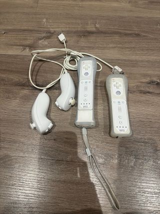 Consola Nintendo Wii + Wii Fit + Juegos