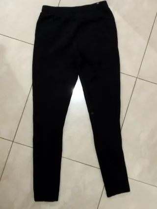 Pantalón deportivo Puma negro