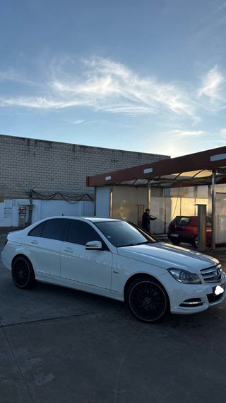 Mercedes-Benz Clase C 2011