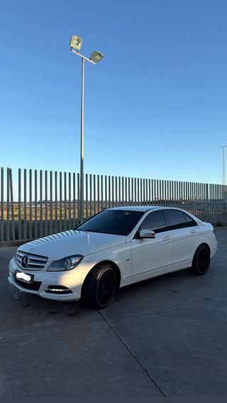 Mercedes-Benz Clase C 2011