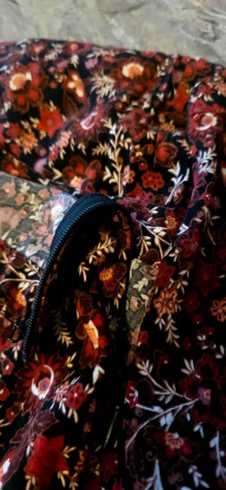 Falda granate de flores - Yessica