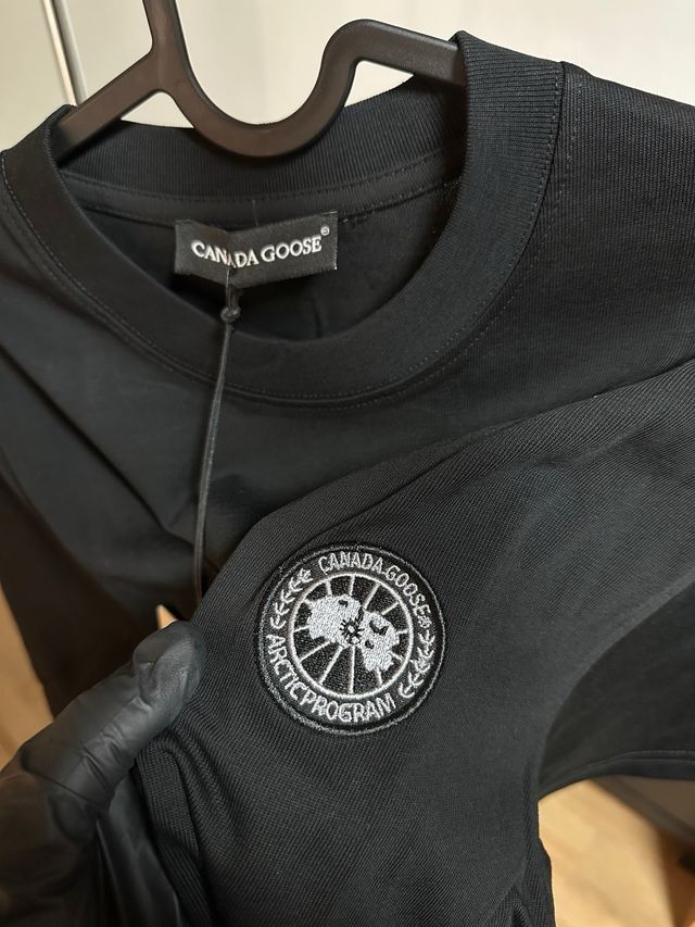 Camiseta Canada Goose Negra
