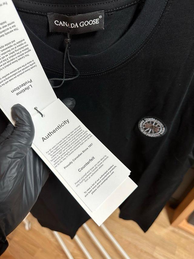 Camiseta Canada Goose Negra