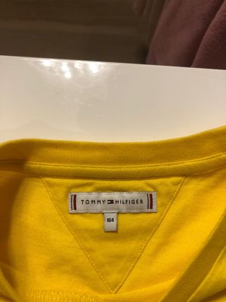 Camiseta Tommy Hilfiger Amarilla