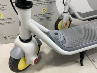 Patinete Eléctrico Segway Ninebot Zing C10