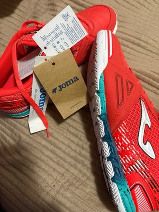 Zapatos de fútbol Joma Rojos