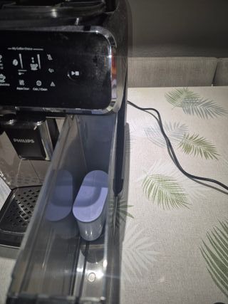 Cafetera Philips LatteGo EP2235