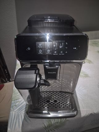 Cafetera Philips LatteGo EP2235
