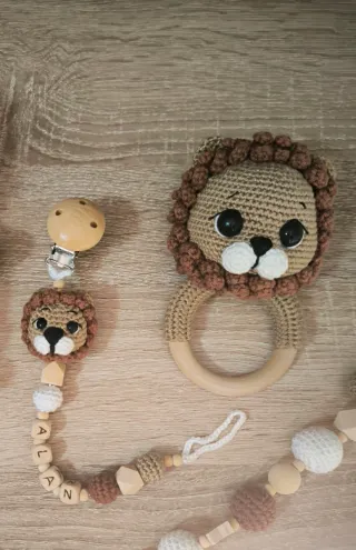 Pack Amigurumi León + Mordedor + Cadena