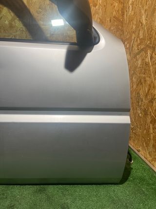 Puerta Derecha Nissan Terrano 2 (3 Puertas)