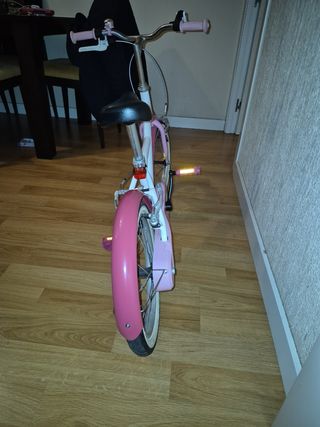 Bicicleta infantil BTWIN rosa y blanca