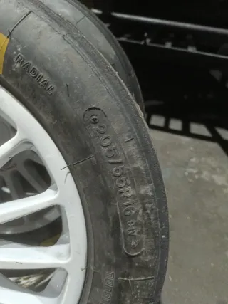 Neumático semisliks fedima