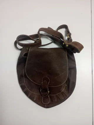 Bandolera Dayaday Piel Marrón. Herrajes dorado