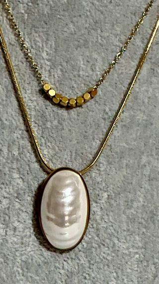 Colar Dourado com Pérola Oval