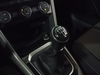 Volkswagen T-Roc Advance