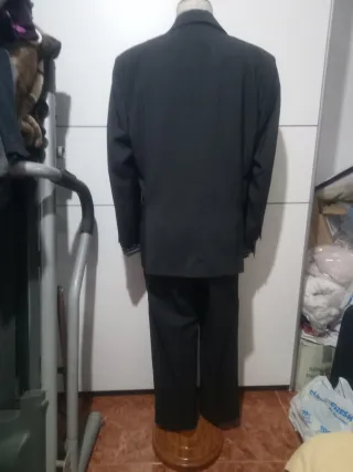 Traje de hombre negro