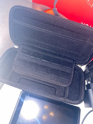 Nintendo Switch casi nueva + 3 juegos